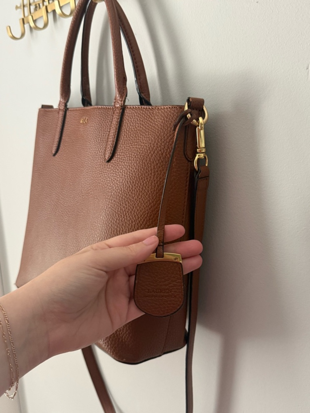 Ralph Lauren Cognac Pebbled Leather Bag with Gold Hardware - Picture 2 of 7